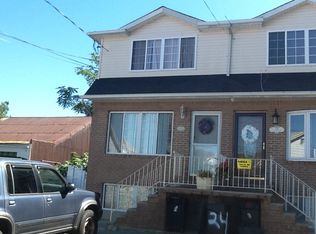 26 Rocco Ct, Staten Island, NY 10310