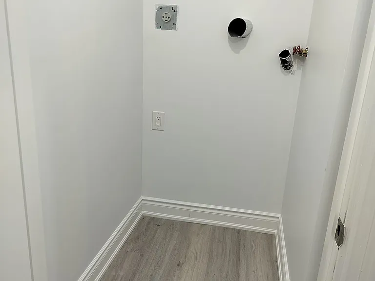 852 McNair Cir #LOWER — Photo 12