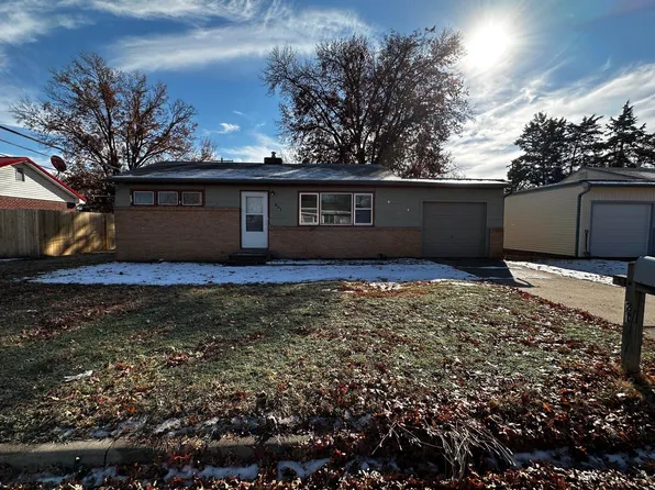 221 Virginia Ave, Arkansas City, KS 67005