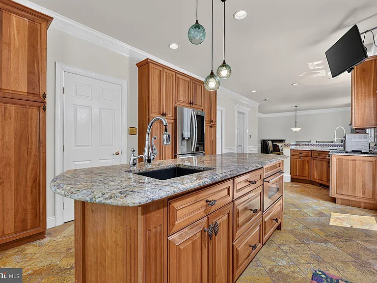 380 Clagett St SW — Photo 15