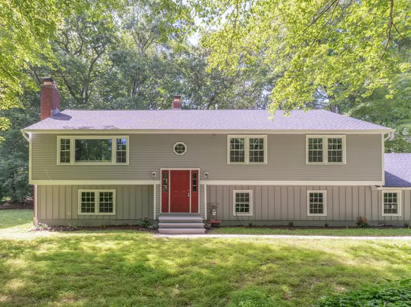 60 North Mill Circle, Guilford, CT 06437