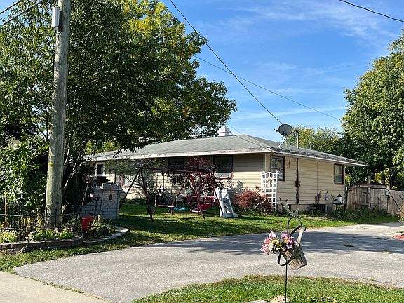 4th image of 1600 S Jackson St