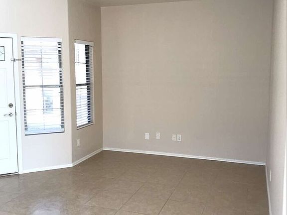 4th image of 841 E Pollino St