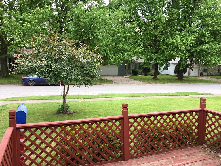 2451 S Meadowbrook Ave — Photo 7