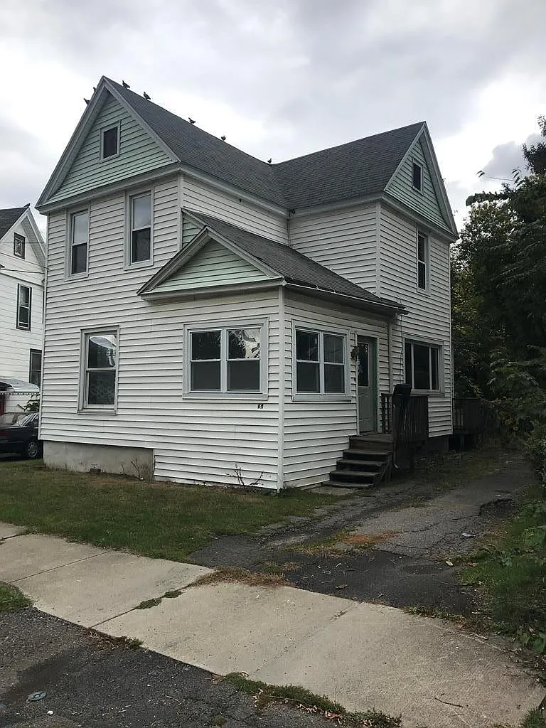 64 Franklin St photo 1
