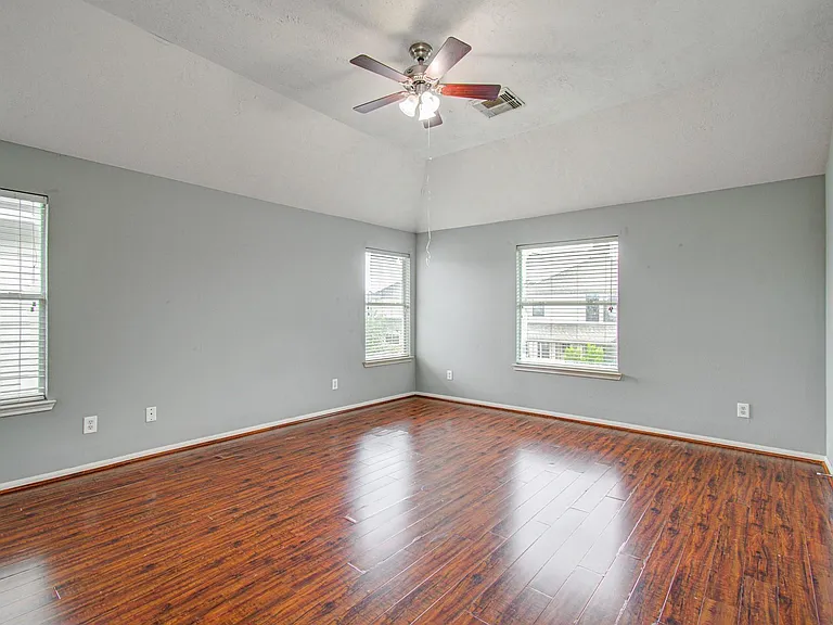 13963 Maximos Dr — Photo 16