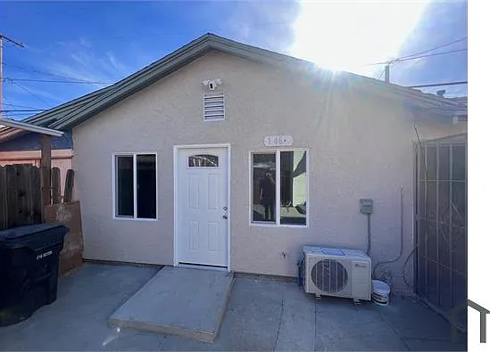 146 E Platt St #A — Photo 11