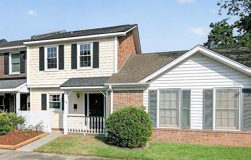 1st image of 719 Williamson Dr #D