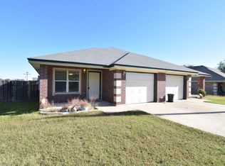 215 W Arlo Rd, Harker Heights, TX 76548
