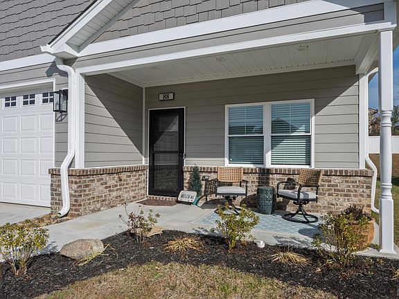 2nd image of 88 Lockridge Ln
