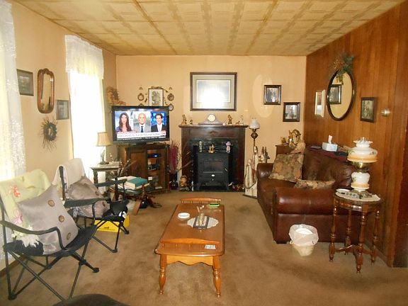 4th image of 9 Bishop Ave