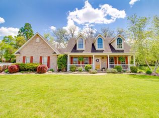 1711 Vinca Dr, Godfrey, IL 62035