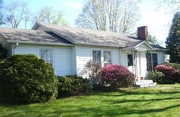 1st image of 108 Locust Ln #&-118