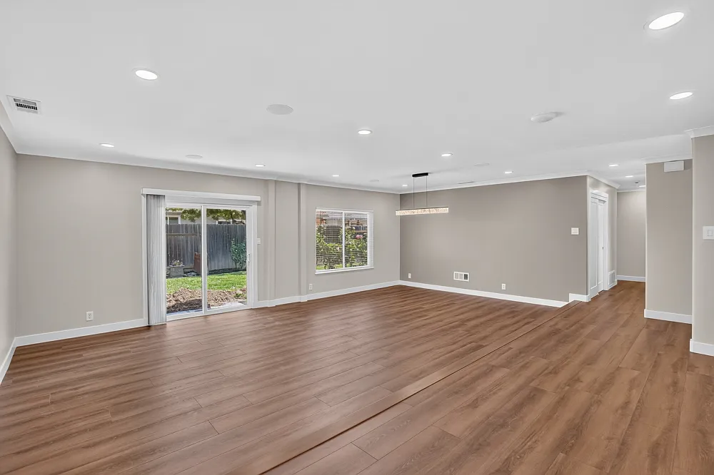 2833 Sandbrook Court - 1 — Photo 2