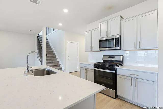 21223 Cobbles Loop — Photo 7