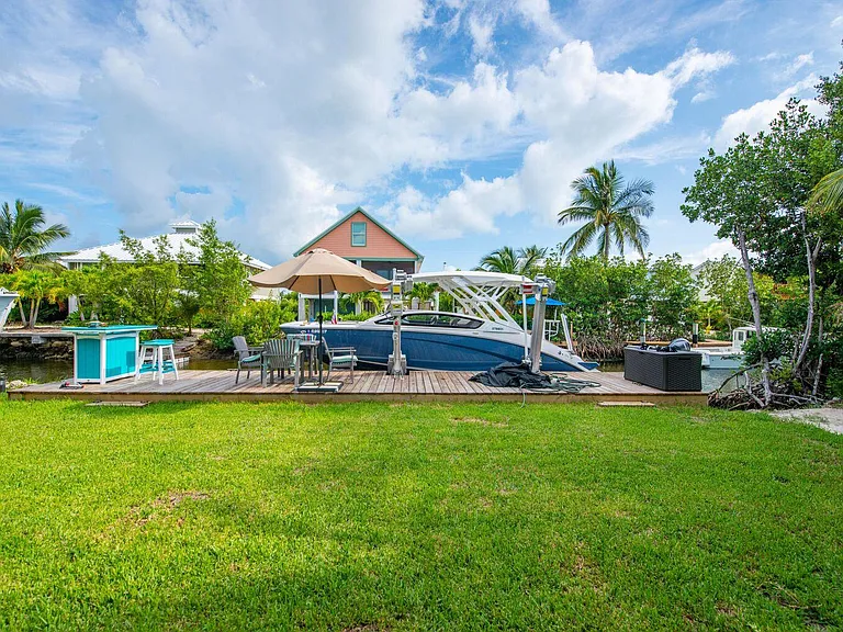 27376 Tobago Ln — Photo 37