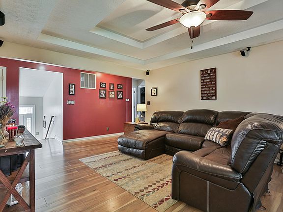 4th image of 1200 Evergreen Way
