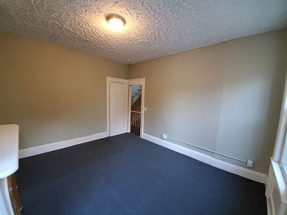 2nd image of 602 Bramhall Ave #1Q