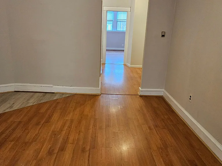 622 E Godfrey Ave #1 — Photo 6