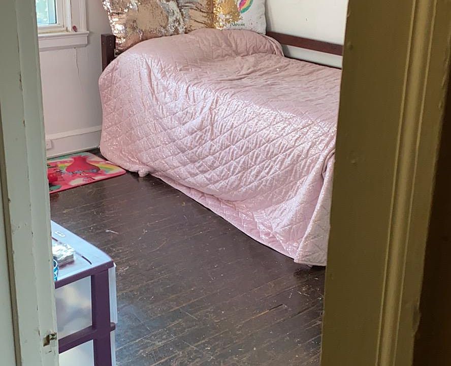 1st image of 10194 Warwick Blvd #B