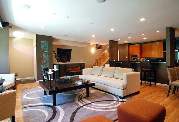 4th image of 1437 S Prairie Ave #60