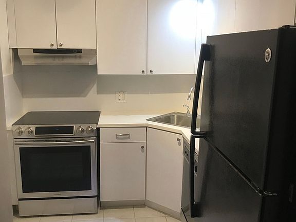 2nd image of 3860 NE 170th St APT 212
