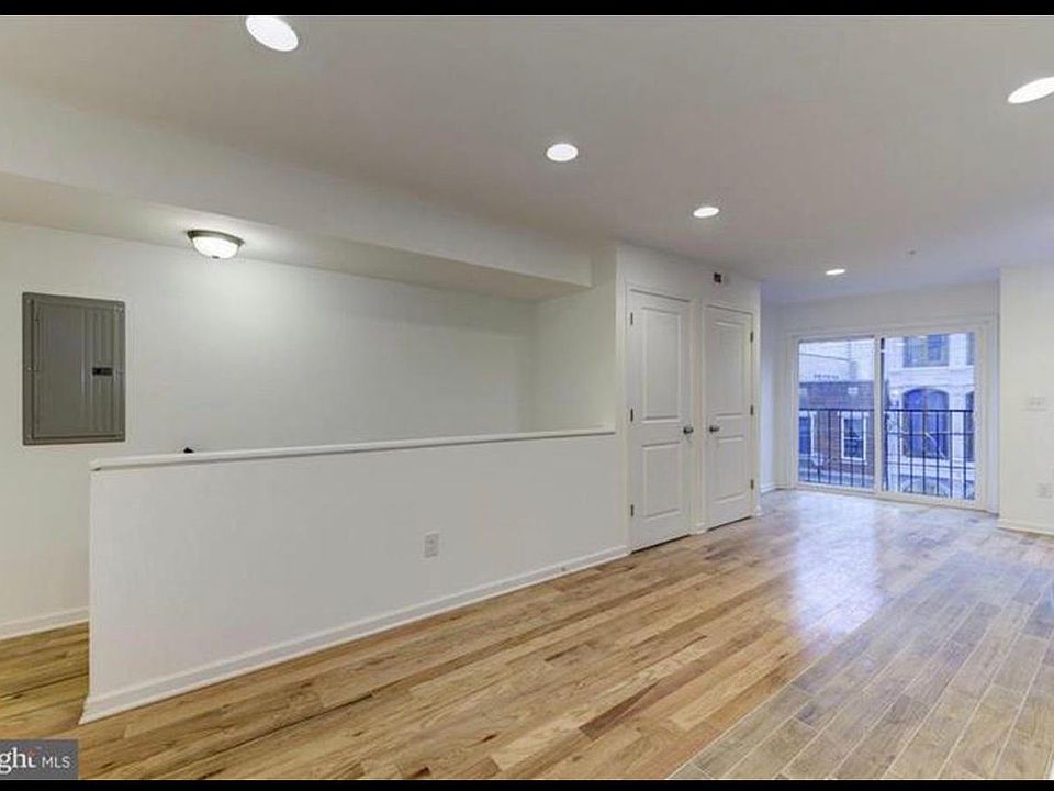 1st image of 620 N 2nd St Unit 3F