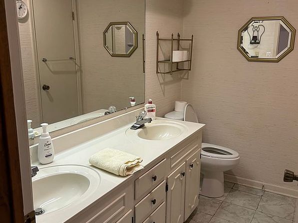 1105 Woodcrest Dr, Star City, AR 71667