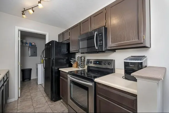 10136 Carnation Ct #10 — Photo 7