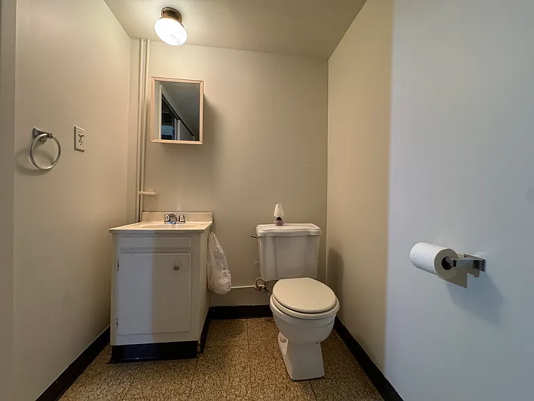 2235 Chesley Dr — Photo 20