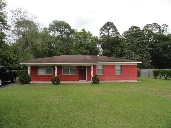 306 Greenview St, Jesup, GA 31545
