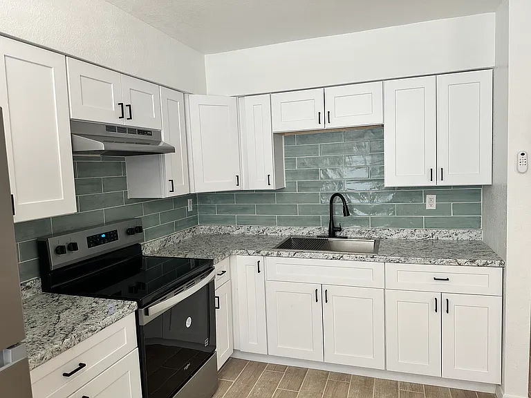 2250 W Southern Ave #14 — Photo 3