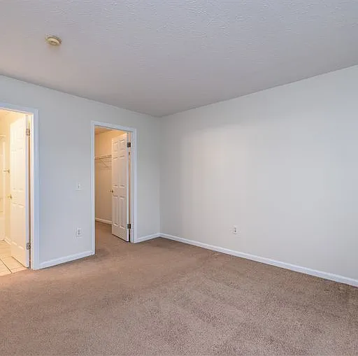 Jordache Park Apartments — Photo 16