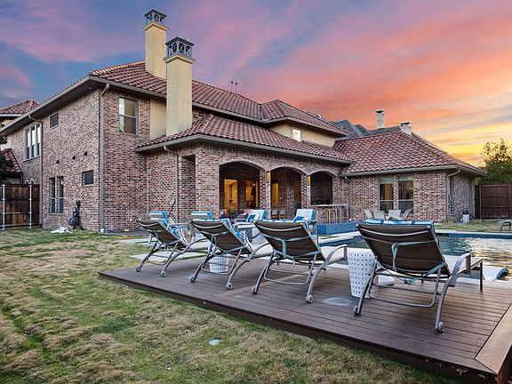 3rd image of 4370 Indian Creek Ln
