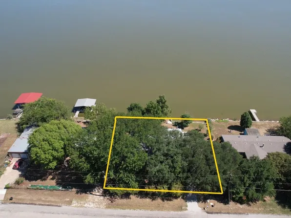 5815 Parkside Ct, Granbury, TX 76048