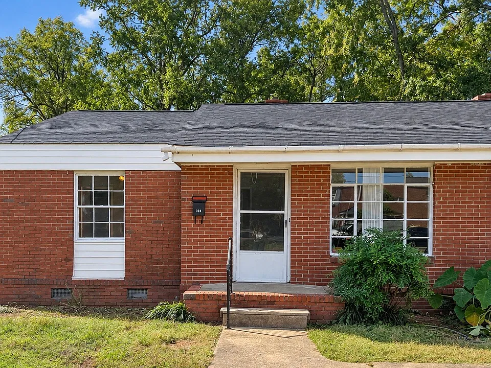 304 E Fairview Ave