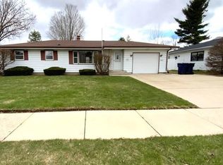 1811 N Concord Dr, Janesville, WI 53545