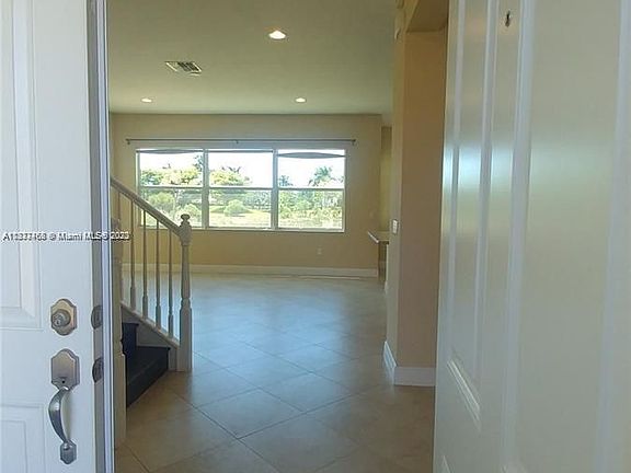 4th image of 2881 Bellarosa Cir