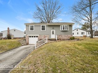 1405 Cavitt Rd, Monroeville, PA 15146