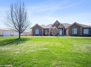 10040 County Line Rd, Des Moines, IA 50320