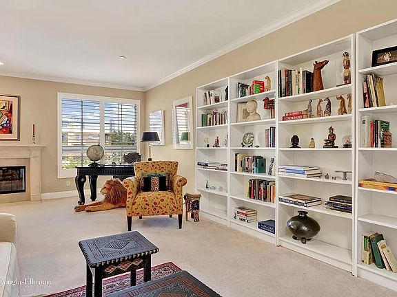 5th image of 1830 Pelham Ave APT 303