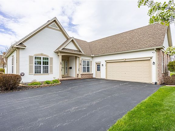 2nd image of 108 Arborway Ln