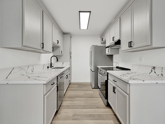 5th image of 4515 4th St APT 5