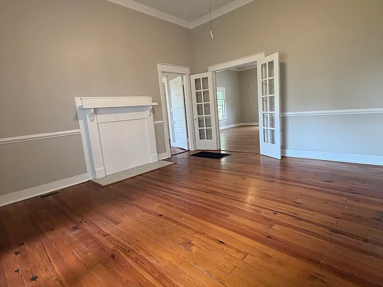 501 Vine St #A — Photo 13