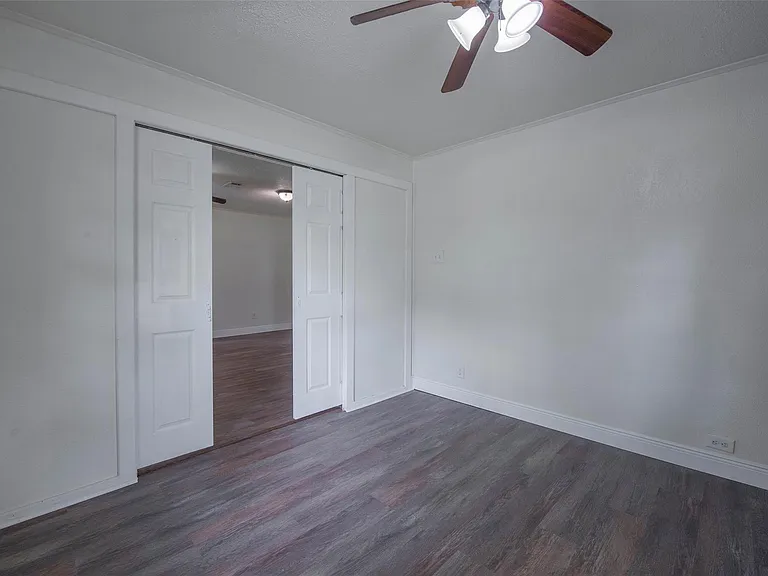 5206 Avenue M — Photo 20