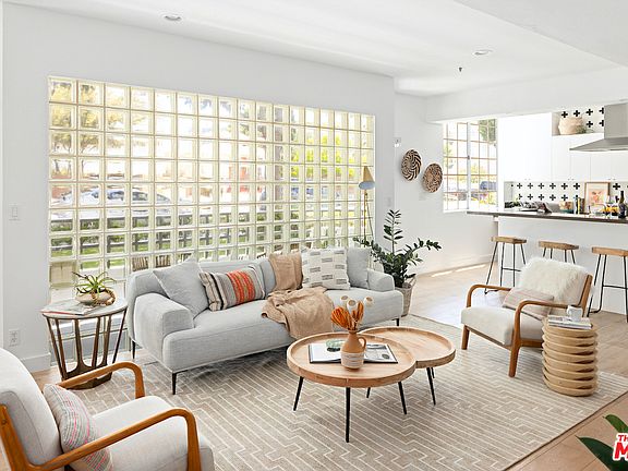 4th image of 1330 Stanford St APT A