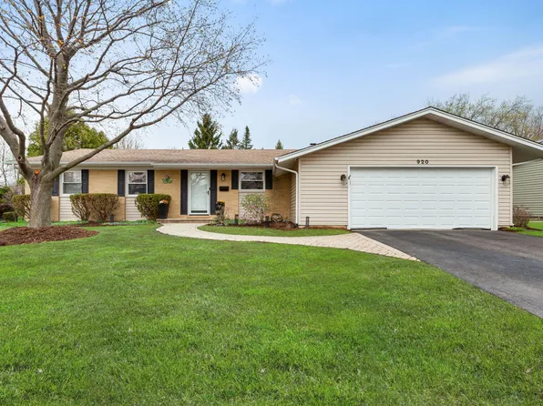 920 W Firestone Dr, Hoffman Estates, IL 60192