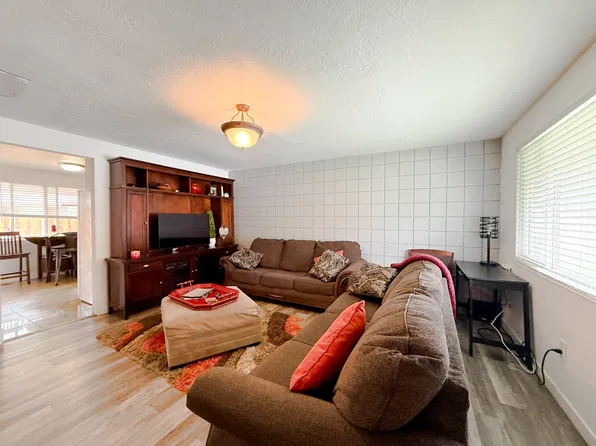 177 W 4850 S, Washington Terrace, UT 84405