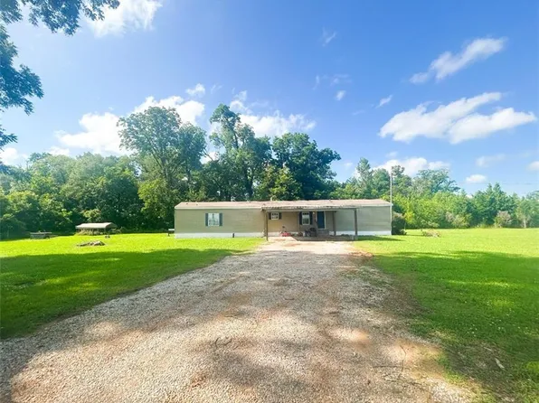 1323 Levi Gremillion Rd, Plaucheville, LA 71362