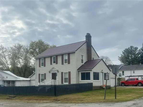 185 Adams St, Corning, OH 43730